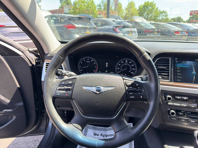 2017 Genesis G80