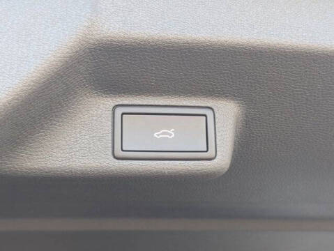 2025 Volkswagen ID. Buzz Pro S Plus