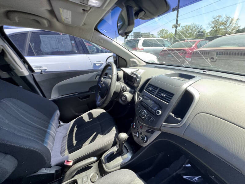 2012 Chevrolet Sonic LT
