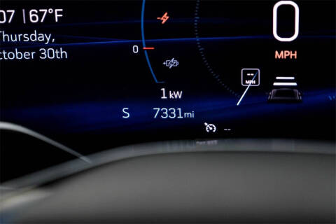 2024 Cadillac LYRIQ Luxury 1