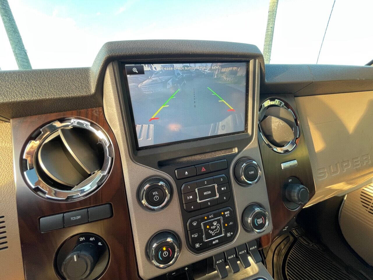 2015 Ford F-350 Super Duty  - $34,900