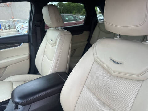 2017 Cadillac XT5