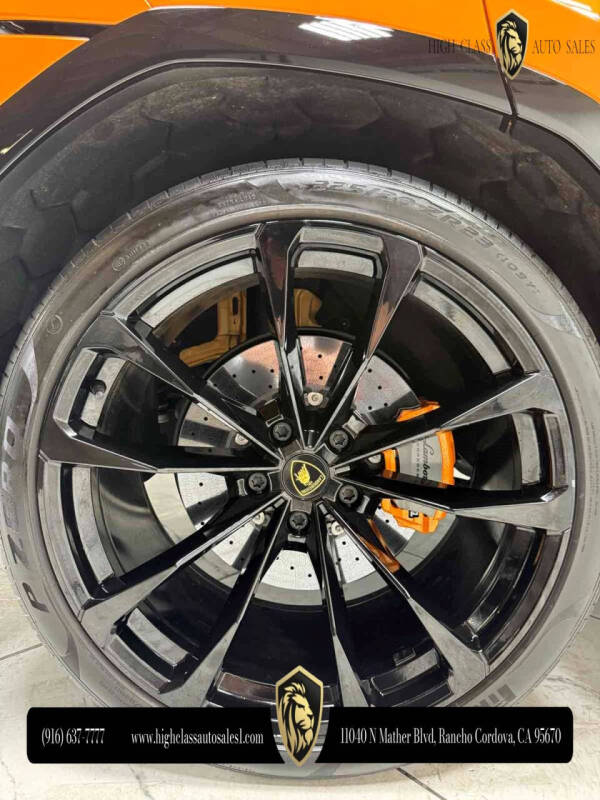 2023 Lamborghini Urus S