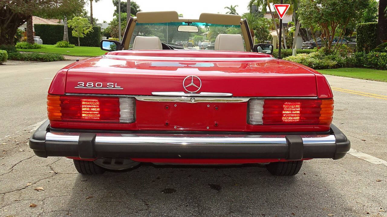 1985 Mercedes-Benz 380-Class 13