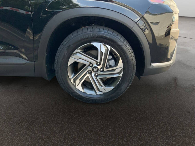 2023 Hyundai Santa Fe SE
