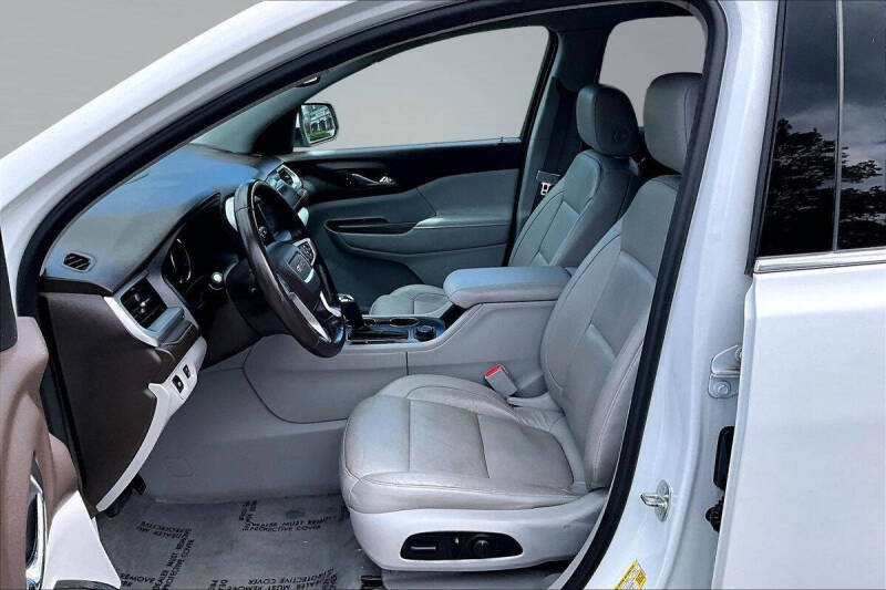 2017 GMC Acadia SLT-1