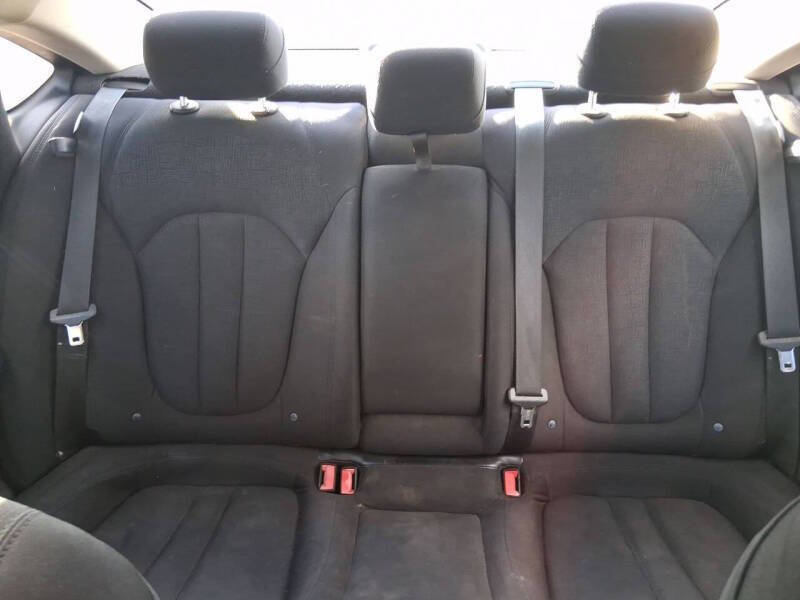 2015 Chrysler 300 Limited