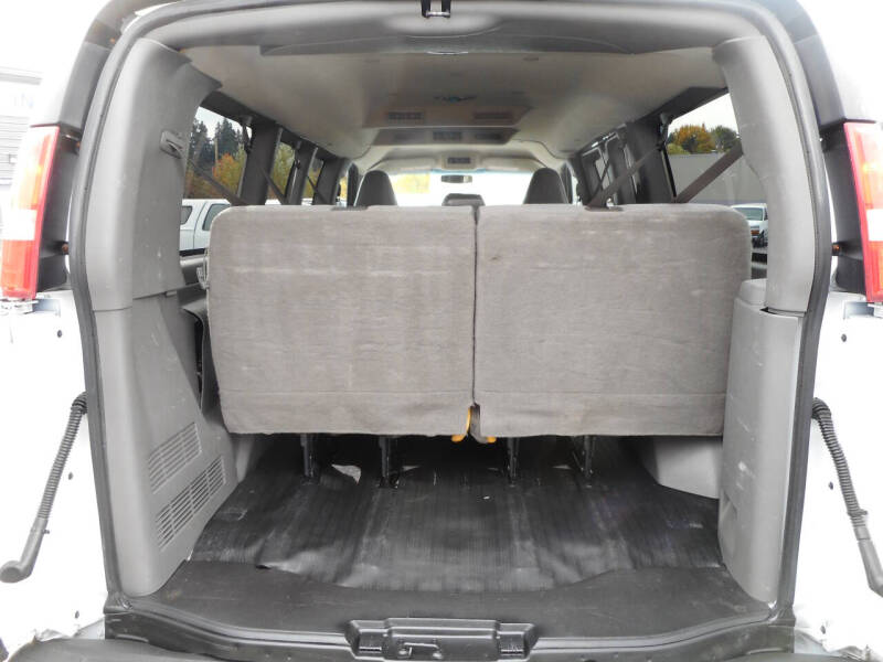 2017 Chevrolet Express LS 2500