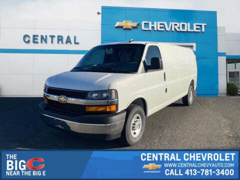 2025 Chevrolet Express 3500