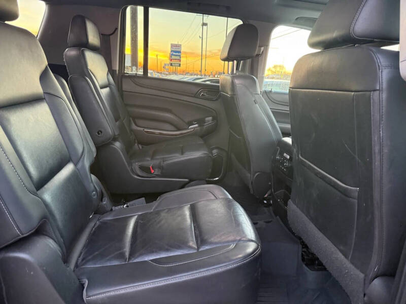 2018 Chevrolet Suburban LT