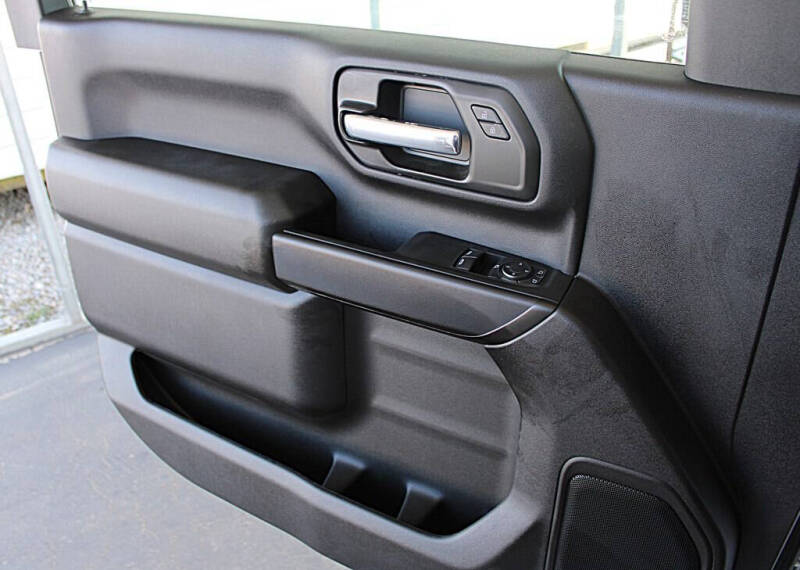 2025 Chevrolet Silverado 3500HD CC