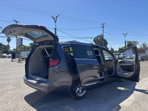 2020 Chrysler Pacifica Limited