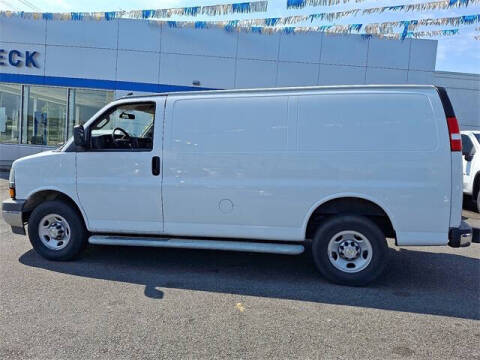 2023 Chevrolet Express 2500