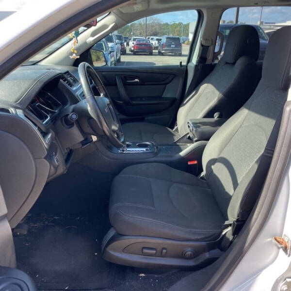 2016 GMC Acadia SLE-2