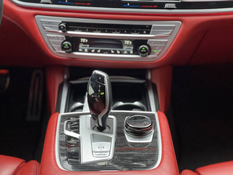 2021 BMW 7 Series 750i xDrive