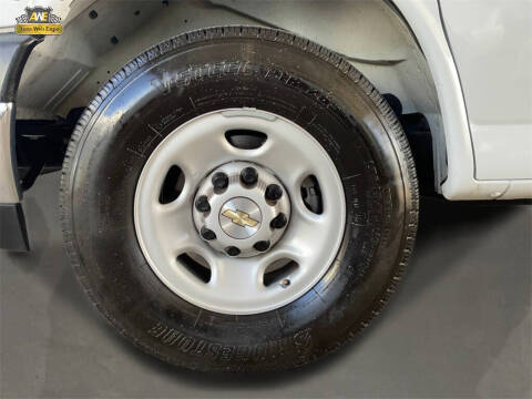 2023 Chevrolet Express 2500