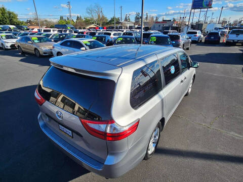 2016 Toyota Sienna L 7-Passenger