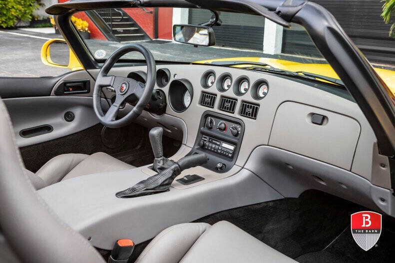 1995 Dodge Viper RT/10