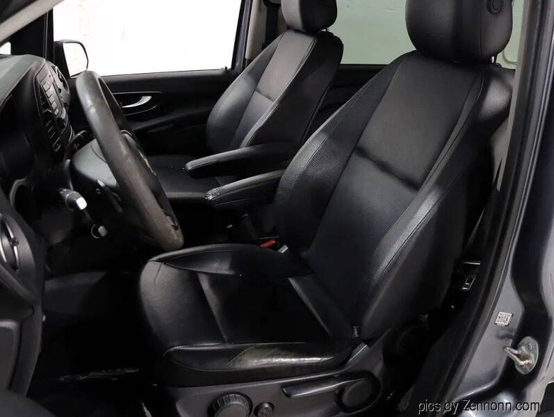 2016 Mercedes-Benz Metris Passenger