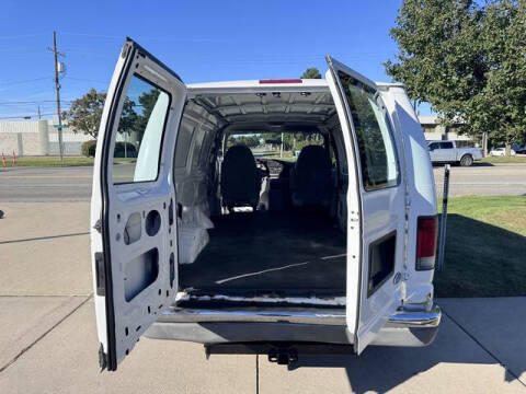 2002 Ford E-Series E-250