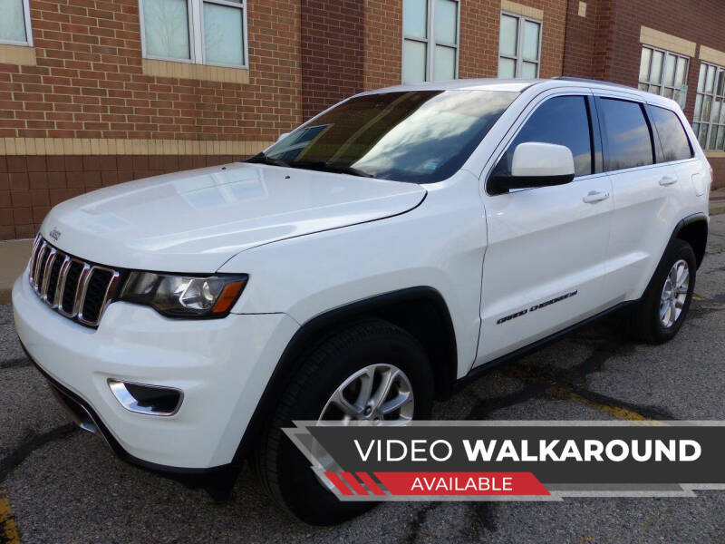2022 Jeep Grand Cherokee WK Laredo E's photo