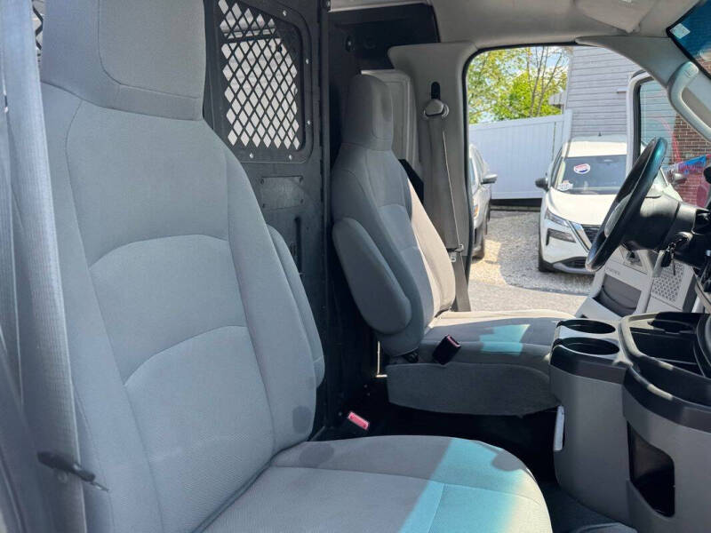 2012 Ford E-Series E-250