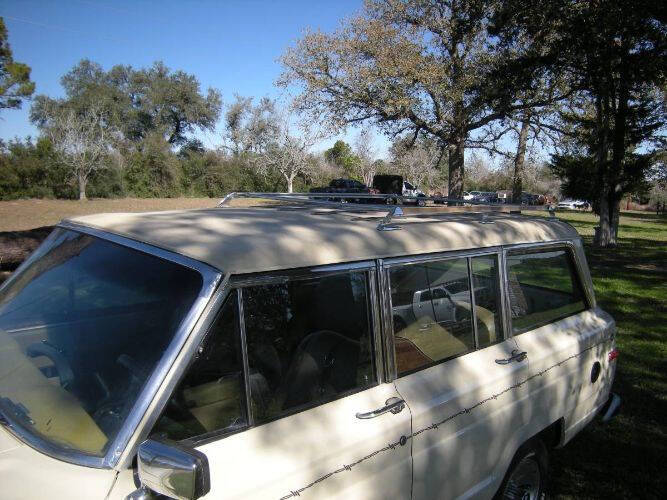 1985 Jeep Grand Wagoneer