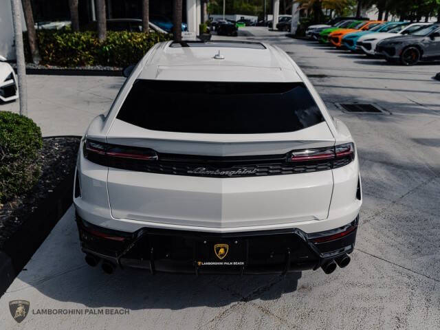 2025 Lamborghini Urus SE