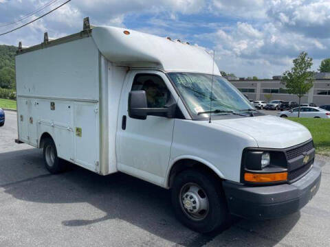 2015 Chevrolet Express for sale at Vans Vans Vans INC in Blauvelt NY