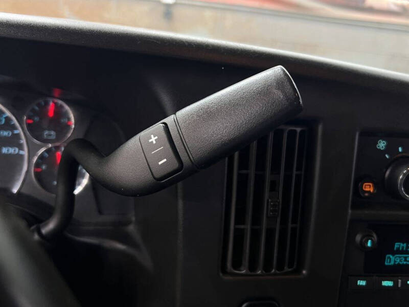 2022 Chevrolet Express 2500