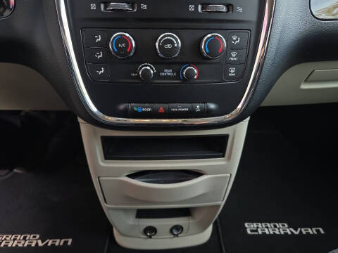 2017 Dodge Grand Caravan SE