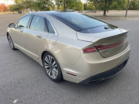 2017 Lincoln MKZ Select