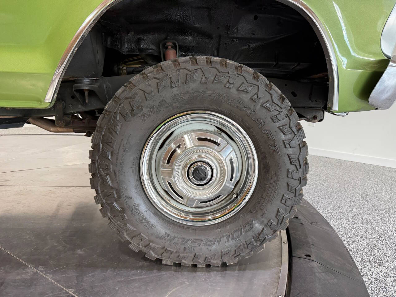 1976 Ford F-250 31