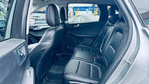 2021 Ford Escape SEL