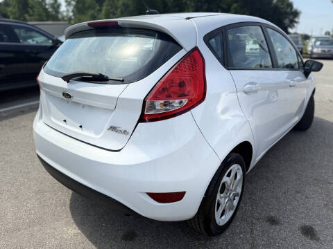 2013 Ford Fiesta S