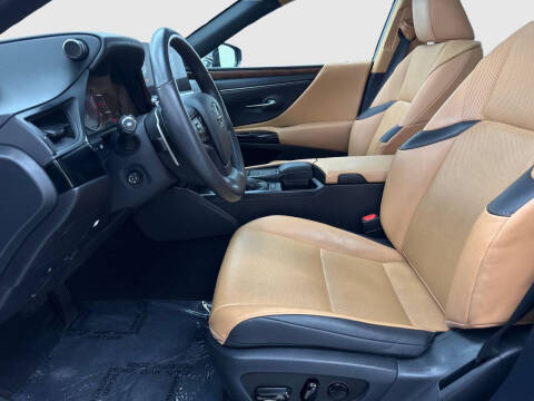 2022 Lexus ES 350
