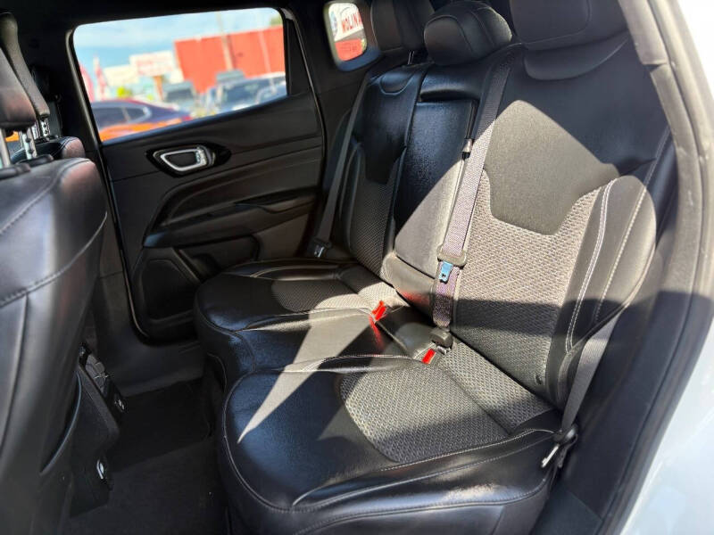 2023 Jeep Compass Altitude