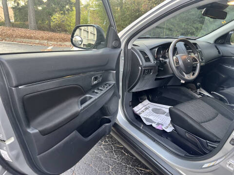 2024 Mitsubishi Outlander Sport SE