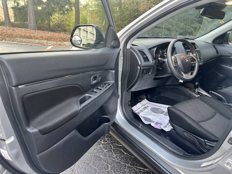 2024 Mitsubishi Outlander Sport SE