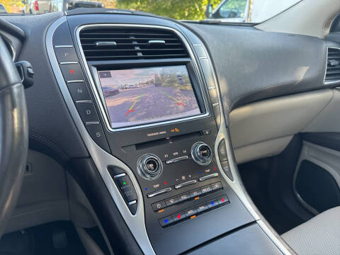 2020 Lincoln Nautilus Reserve