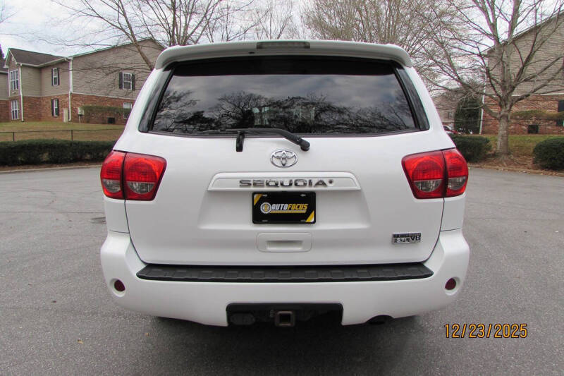 2013 Toyota Sequoia SR5