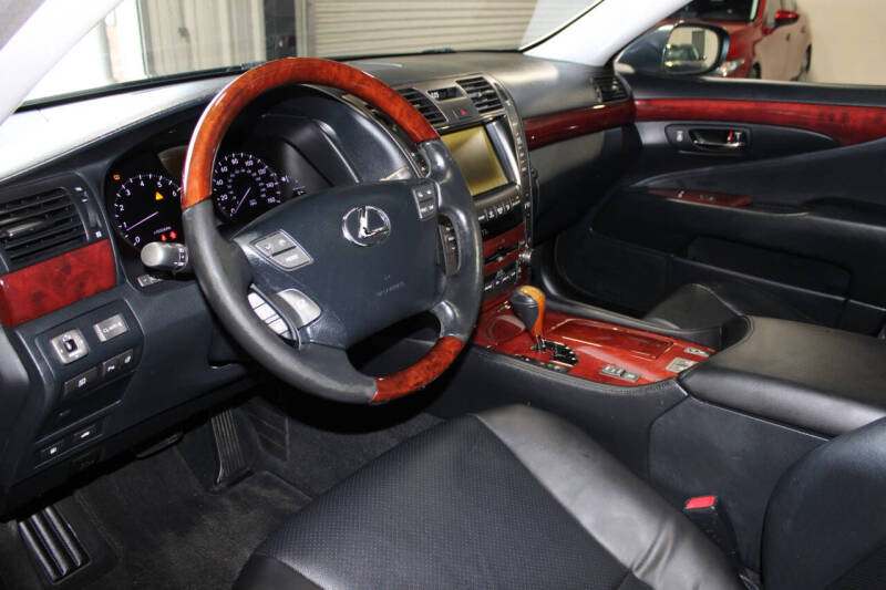 2007 Lexus LS 460