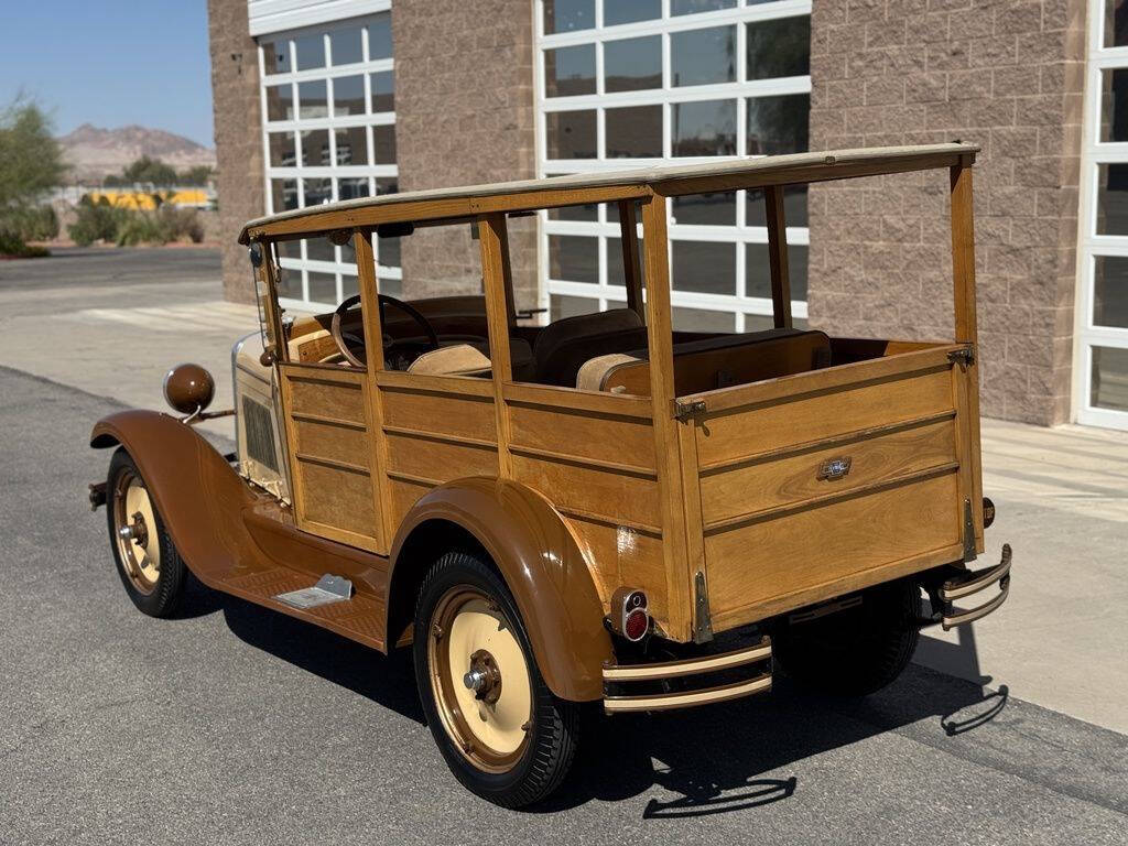 1928 Chevrolet Woody Wagon 9