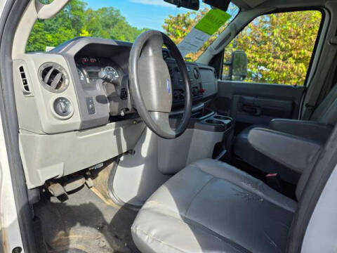 2011 Ford E-Series E-250