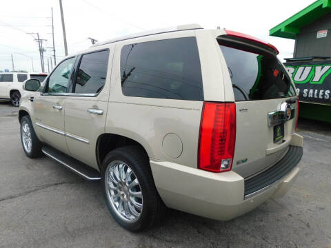 2011 Cadillac Escalade Luxury