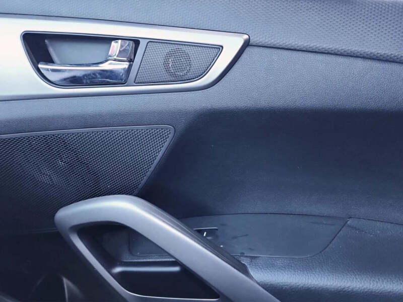 2016 Hyundai Veloster