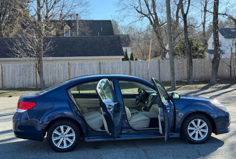 2010 Subaru Legacy 2.5i Premium