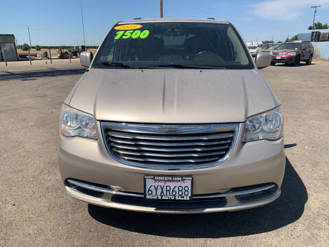 2013 Chrysler Town and Country for sale at Neri's Auto Sales in Sanger CA