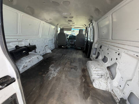 2011 Ford E-Series E-250