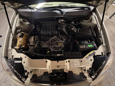 2003 Ford Taurus SE